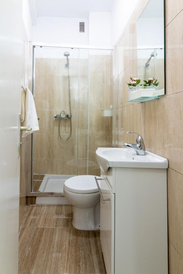 Homeforguest Amplio Apartamento En El Centro De Santa Cruz Eksteriør billede
