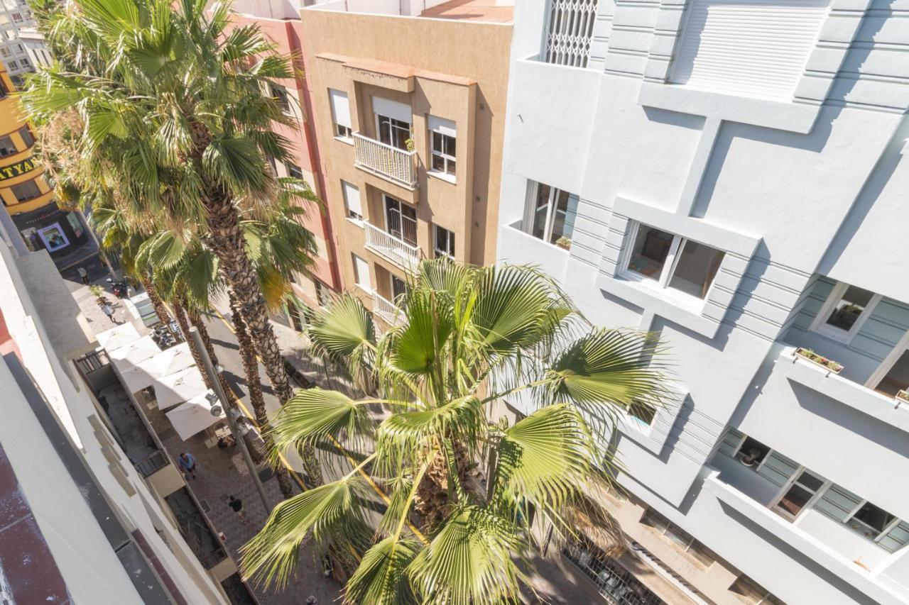 Homeforguest Amplio Apartamento En El Centro De Santa Cruz Eksteriør billede