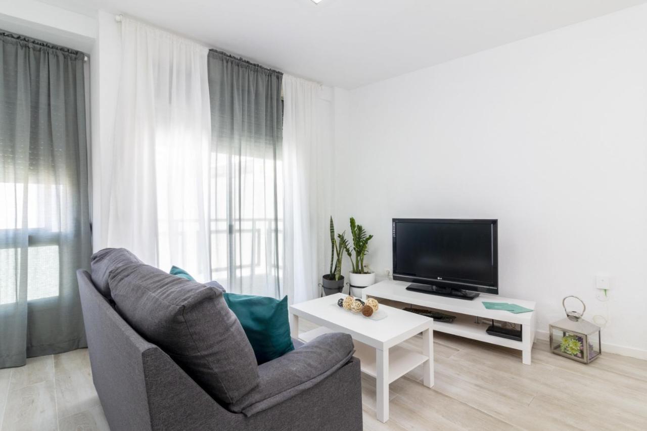 Homeforguest Amplio Apartamento En El Centro De Santa Cruz Eksteriør billede