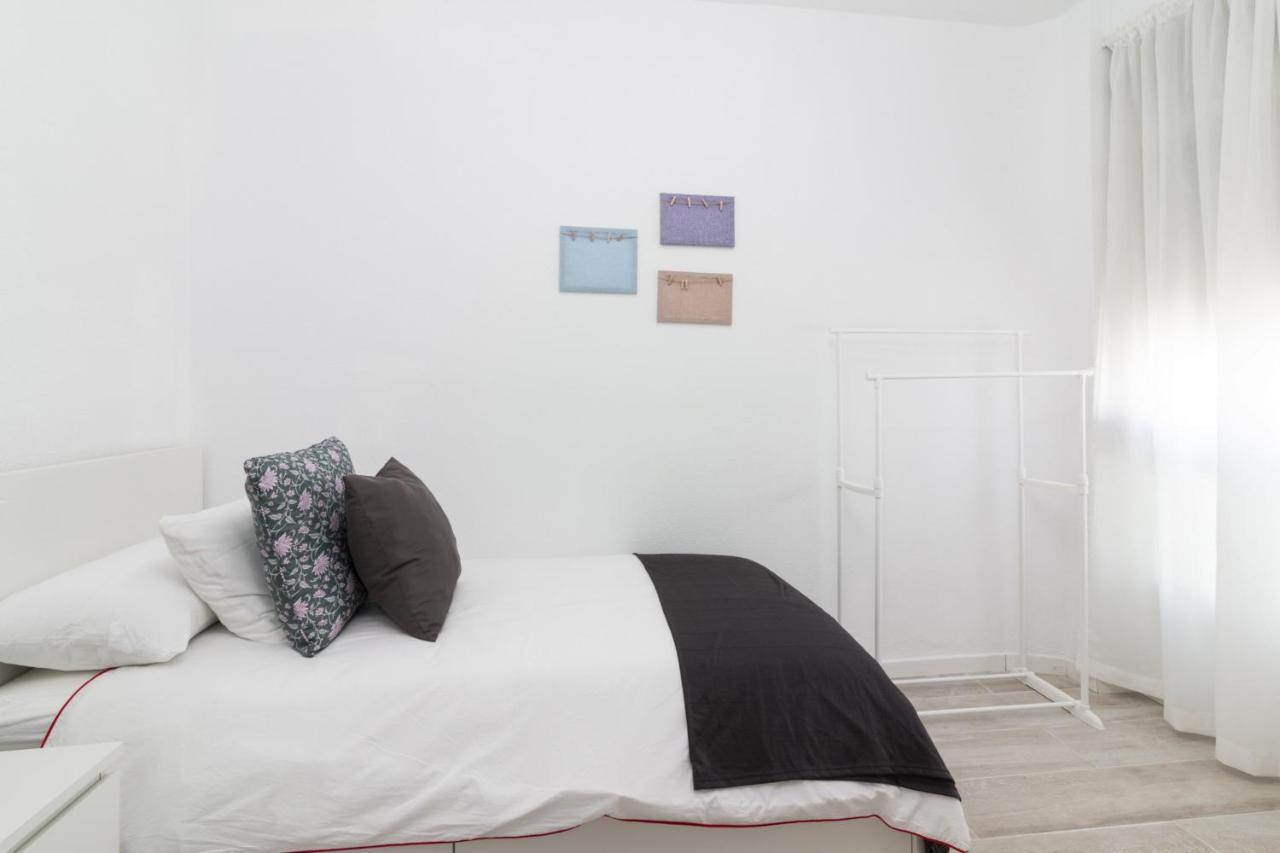 Homeforguest Amplio Apartamento En El Centro De Santa Cruz Eksteriør billede