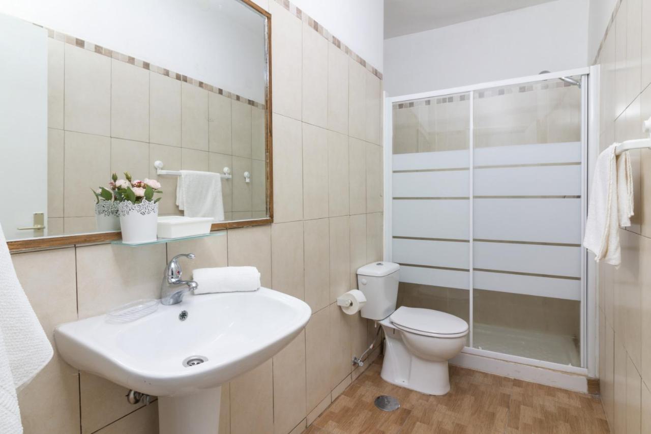 Homeforguest Amplio Apartamento En El Centro De Santa Cruz Eksteriør billede